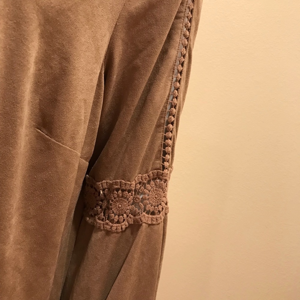 New Directions Faux Suede Brown Top Womens Plus Size 0X XL Bell Sleeve Retro - Picture 9 of 15